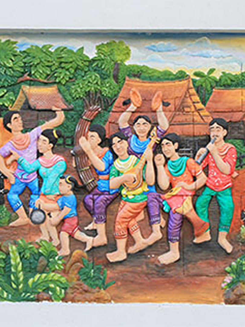 Thai Luk Krung 