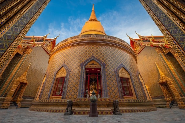 Fly Smooth to Bangkok